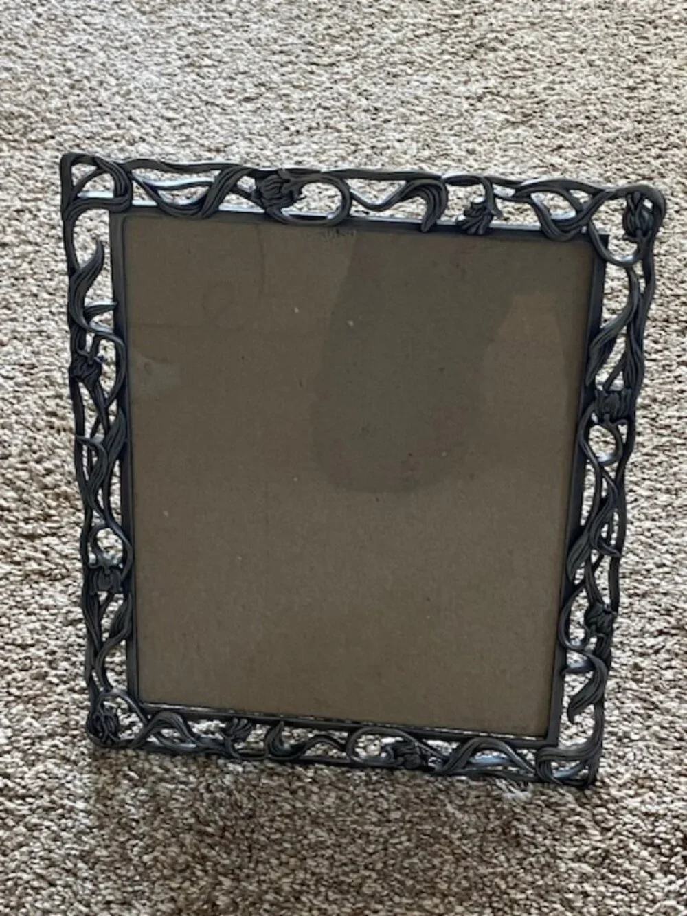 Vintage Ashleigh Manor 8x10 Art Nouveau Tulip Silver-Tone Metal Picture frame
